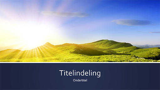 Natuurpresentatie, blauw en met strepen, met een foto van zonsopgang in de bergen (breedbeeld) Natuurpresentatie, blauw en met strepen, met een foto van zonsopgang in de bergen (breedbeeld)