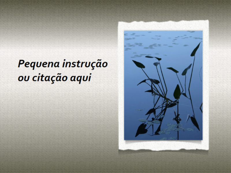Imagem com papel rasgado e fundo com textura Imagem com papel rasgado e fundo com textura